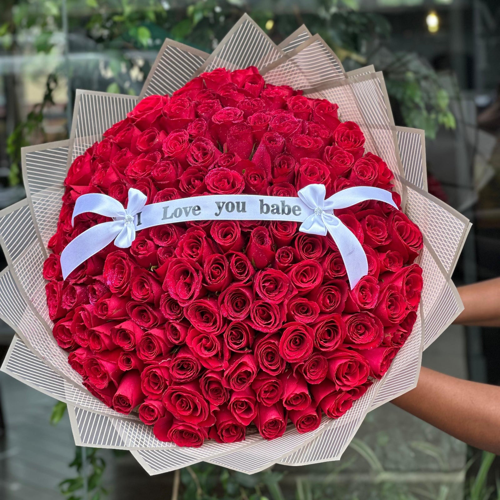 150 Red Radiant Roses